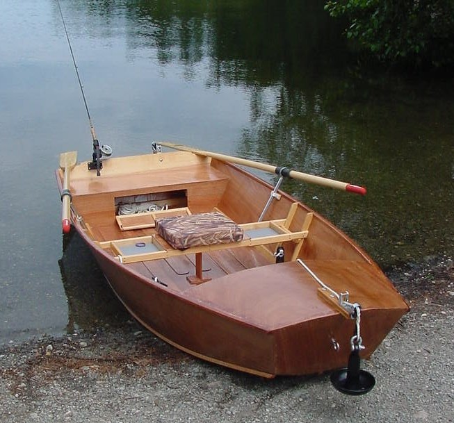 Plywood fishing pram, wooden boat chesapeake light craft